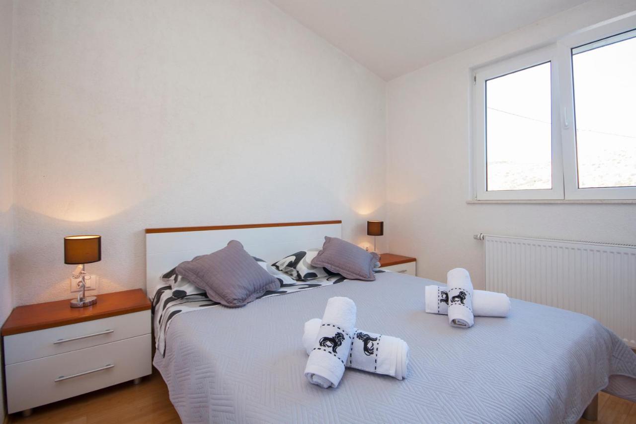 Apartman Sena Primošten Eksteriør billede