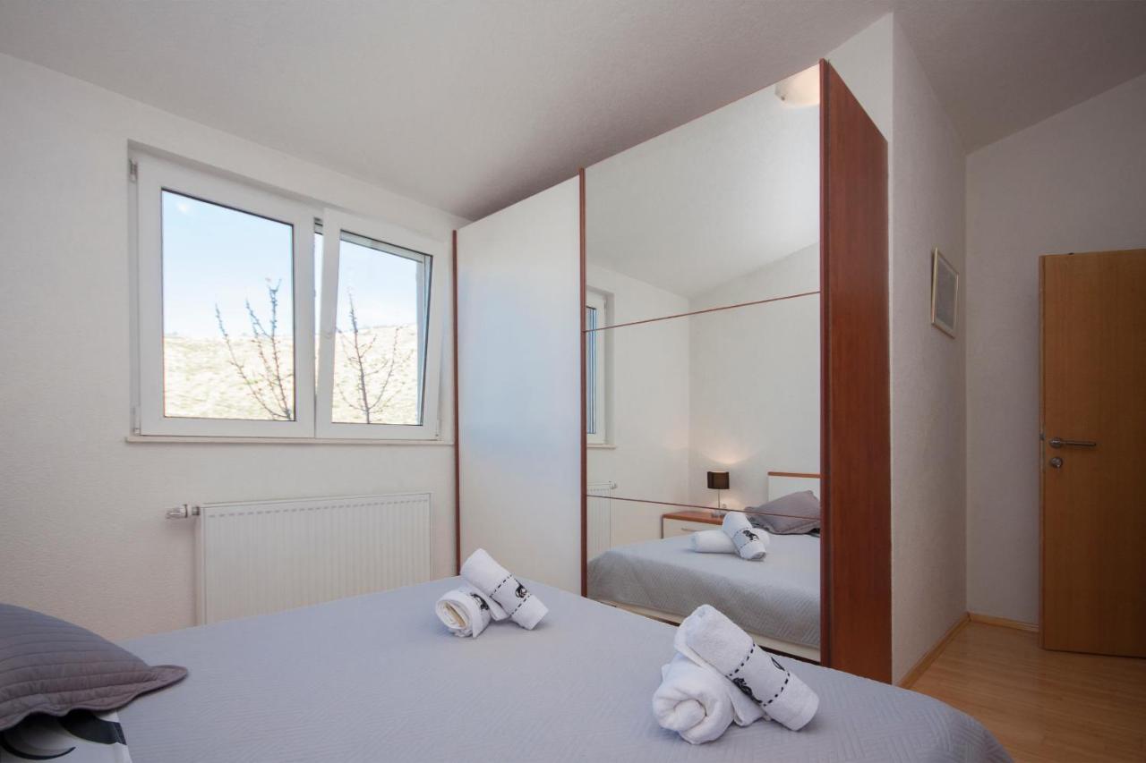 Apartman Sena Primošten Eksteriør billede